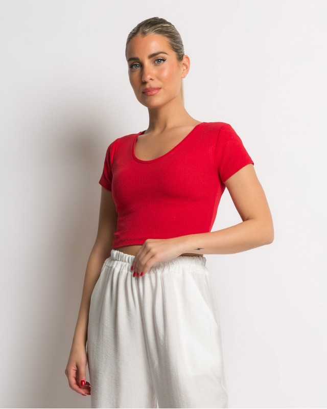 Crop top κοντομάνικο με ανοιχτή λαιμόκοψη κόκκινο Crop top κοντομάνικο με ανοιχτή λαιμόκοψη κόκκινο