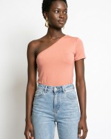 Crop top κοντομάνικο με έναν ώμο ροδακινί