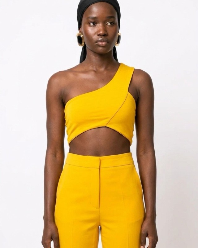 Μπλούζα Top viscose με έναν ώμο μουσταρδί