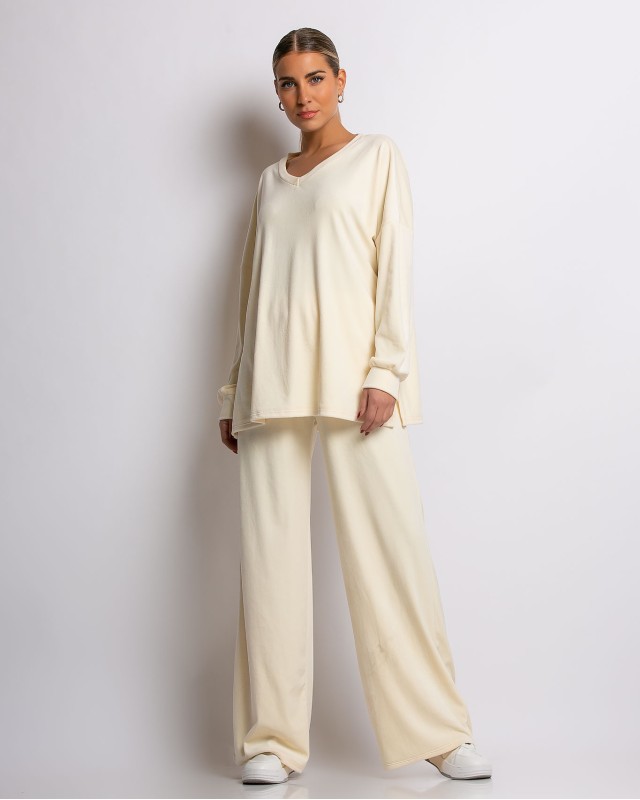 Σετ μπλούζα με V και παντελόνα βελουτέ εκρού