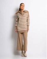 Σετ πλεκτό μπλούζα με φερμουάρ και παντελόνι ριγέ μπεζ