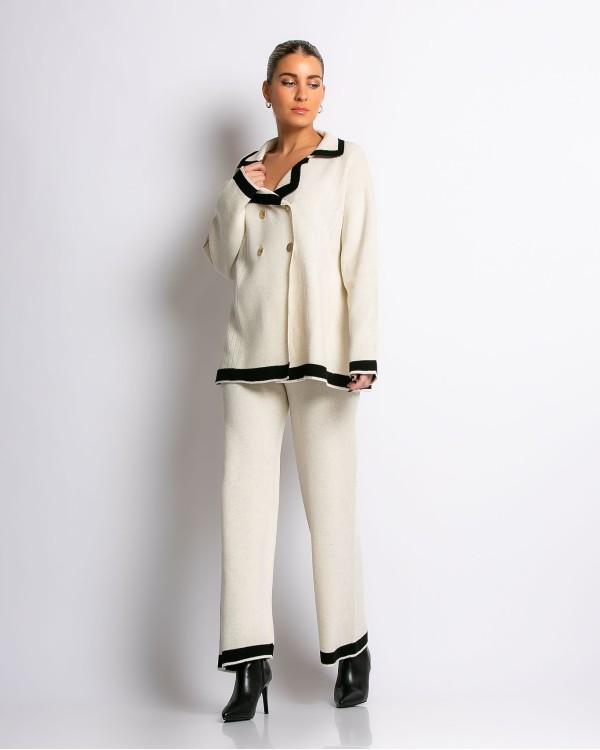 Σετ μπλούζα με χρυσά κουμπιά  και παντελόνι εκρού