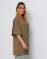 Μπλούζα ζαπονέ oversized με "V" και πιέτα μπροστά sand