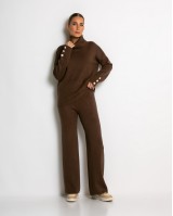 Σετ πλεκτό ζιβάγκο με κουμπιά στα μανίκια & παντελόνι καφέ