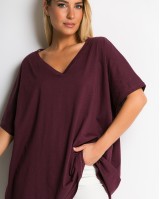 Μπλούζα oversized με "V" δαμασκηνί Μπλούζα oversized με "V" δαμασκηνί
