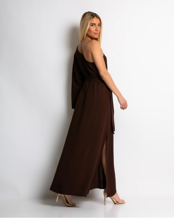 Φόρεμα maxi με ένα μανίκι και άνοιγμα στο πλάι καφέ