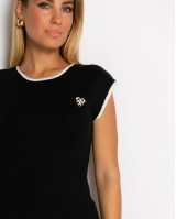 Φόρεμα πλεκτό με γραμμές & διακοσμητική καρφίτσα μαύρο