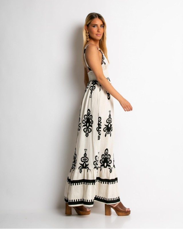 Φόρεμα boho με μοτίβα εκρού Φόρεμα boho με μοτίβα εκρού