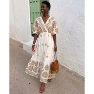 Φόρεμα boho με  κεντήματα εκρού