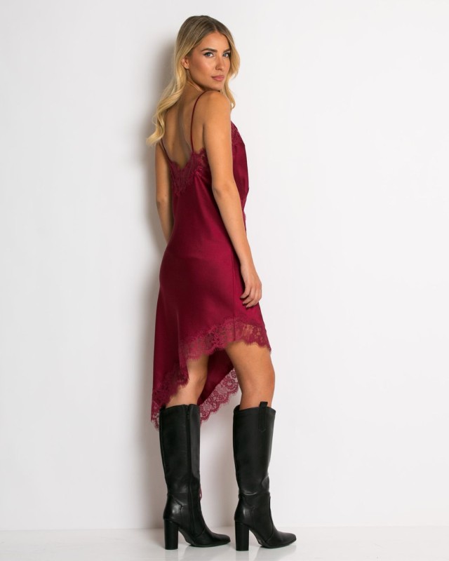 Φόρεμα ασύμμετρο με δαντέλα μπορντώ