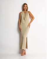 Φόρεμα lurex με ανοιχτή πλάτη χρυσό Φόρεμα lurex με ανοιχτή πλάτη χρυσό