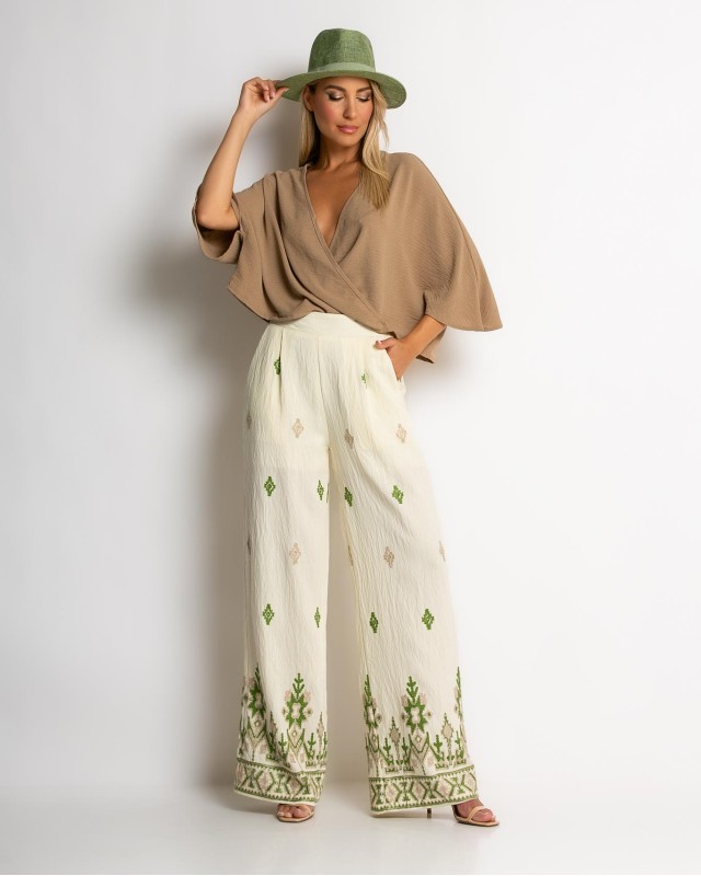 Παντελόνα με boho print εκρού - χακί