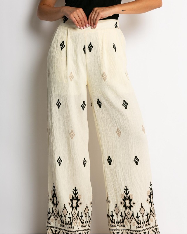 Παντελόνα με boho print εκρού - μαύρο Παντελόνα με boho print εκρού - μαύρο