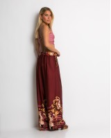 Παντελόνα με floral print κεραμιδί
