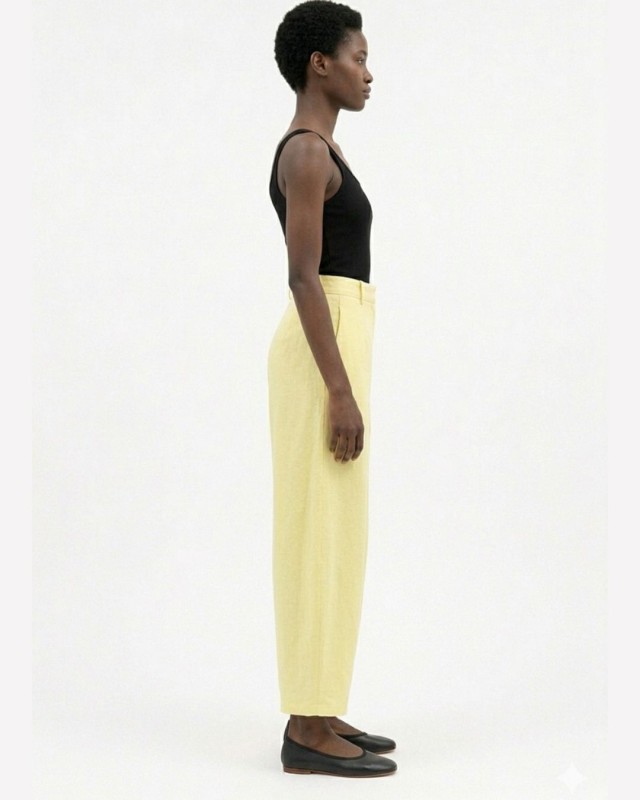 Παντελόνα carrot fit με κούμπωμα στο πλάι yellow