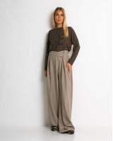 Παντελόνα με κούμπωμα στο πλάι μπεζ