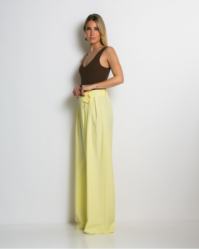 Παντελόνα με κούμπωμα στο πλάι yellow
