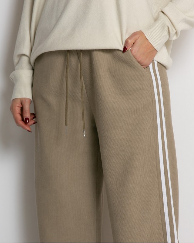 Παντελόνι κοτλέ με λάστιχο και ρίγες στο πλάι πούρο