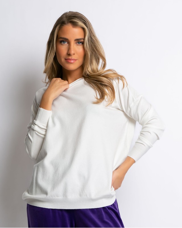 Μπλούζα μακρυμάνικη ψιλό πλεκτό με γυριστή λαιμόκοψη λευκό