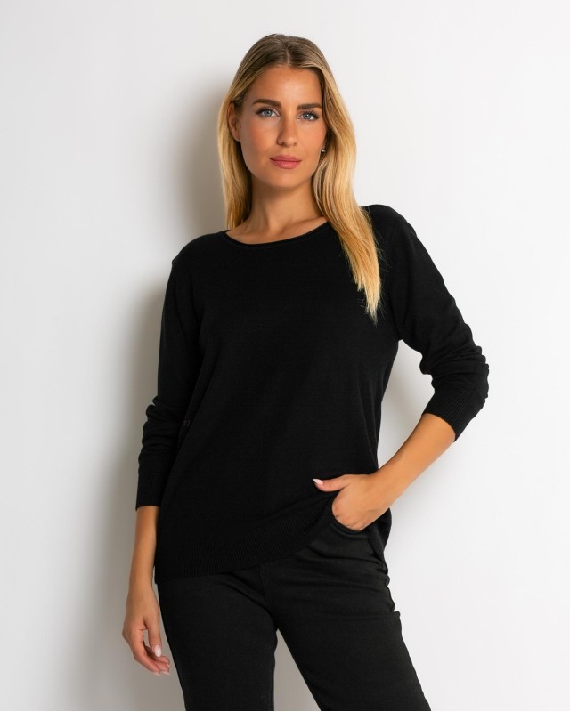 Μπλούζα ψιλό πλεκτό με λαιμόκοψη μαύρο