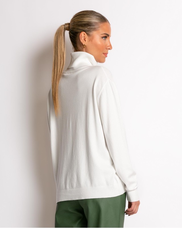 Μπλούζα ψιλό πλεκτό ζιβάγκο σε άνετη γραμμή εκρού