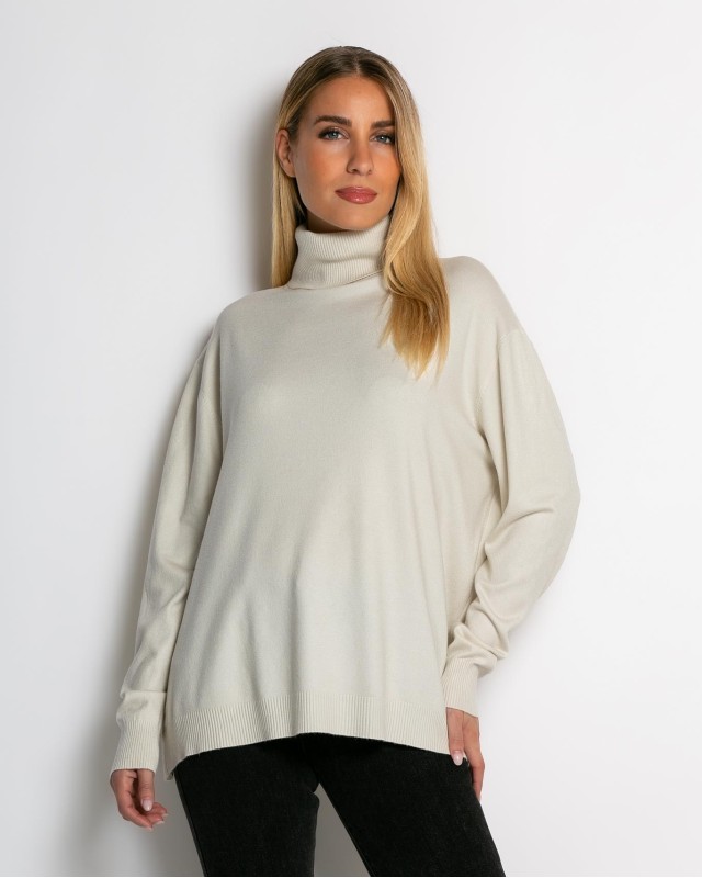 Μπλούζα ψιλό πλεκτό ζιβάγκο σε άνετη γραμμή μπεζ