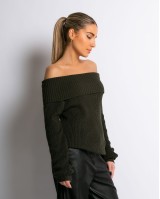 Πλεκτό πουλόβερ με έξω ώμους χακί
