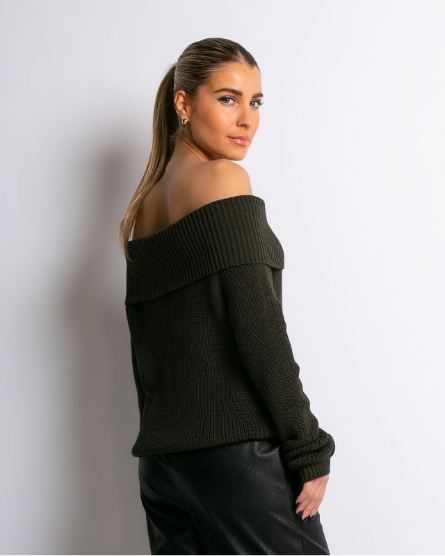 Πλεκτό πουλόβερ με έξω ώμους χακί