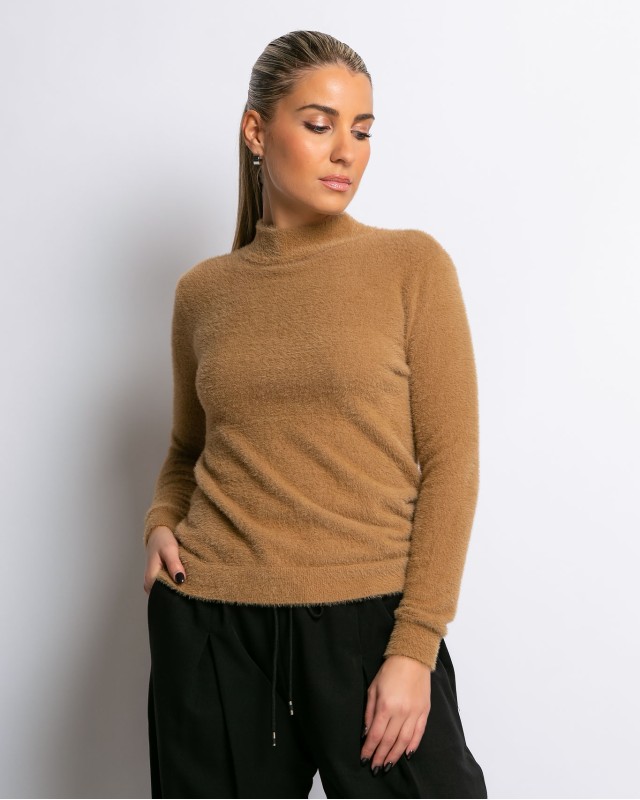 Μπλούζα πλεκτή με χνούδι λουπέτο κάμελ