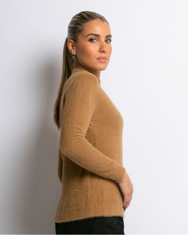 Μπλούζα πλεκτή με χνούδι λουπέτο κάμελ