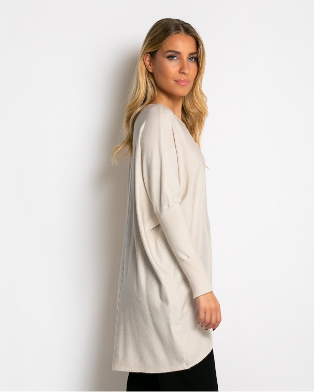 Μπλούζα πλεκτή με ασύμμετρο τελείωμα μπεζ