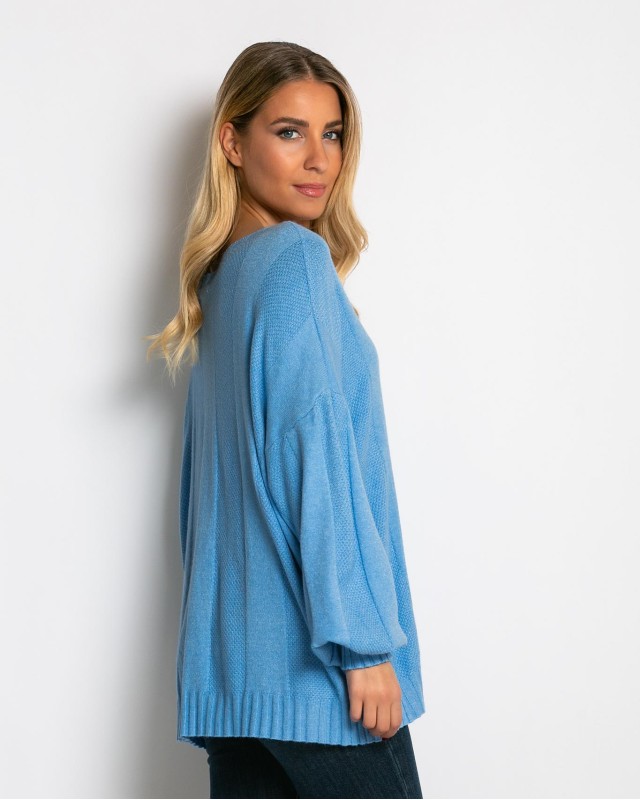 Μπλούζα πλεκτή με σχέδιο στο τελείωμα γαλάζιο