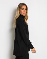 Μπλούζα ψιλό πλεκτό ζιβάγκο ασυμμετρο σε άνετη γραμμή μαύρο