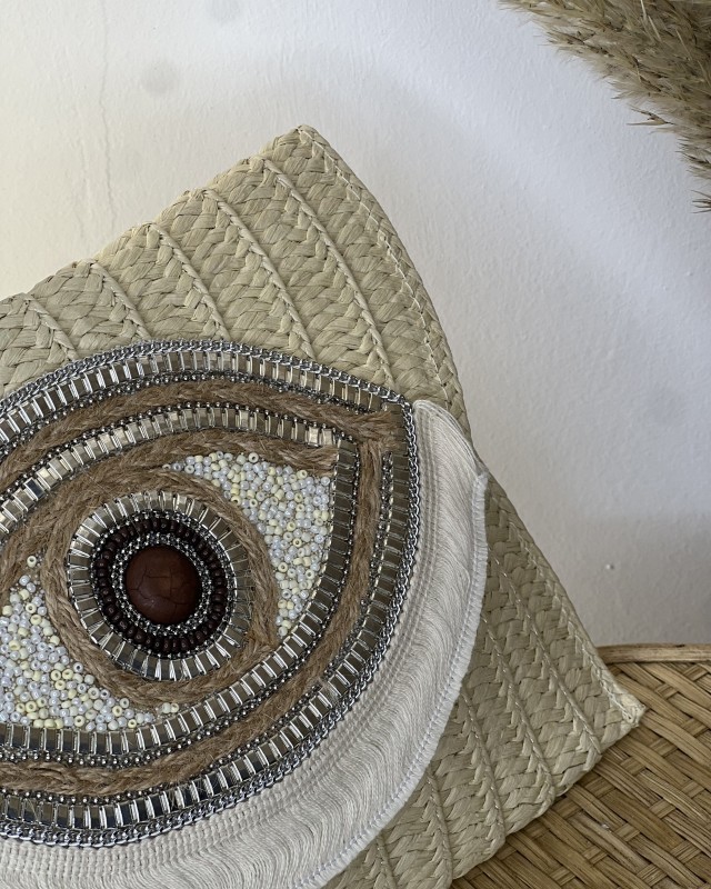 Boho τσαντάκι χειρός με μάτι μπεζ ανοιχτό Boho τσαντάκι χειρός με μάτι μπεζ ανοιχτό