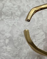 Sculpted Wave Bracelet – gold