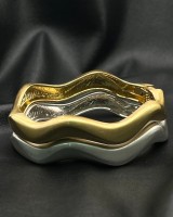Sculpted Wave Bracelet – Silver