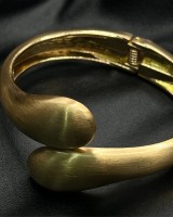 Open Curve Bangle gold