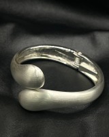 Open Curve Bangle silver