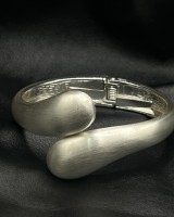 Open Curve Bangle silver