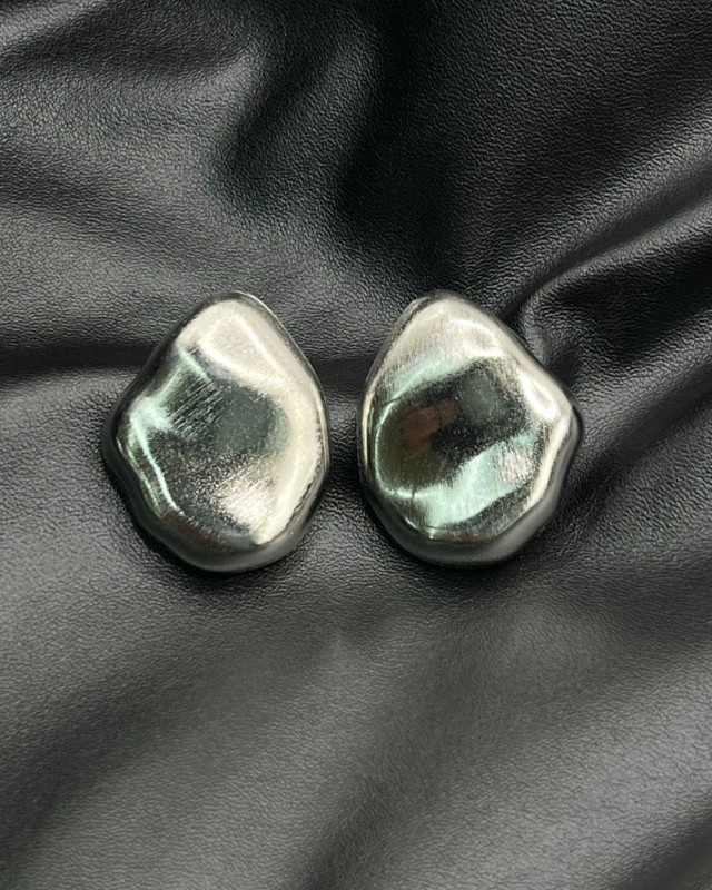 Fluid Rock Earrings silver