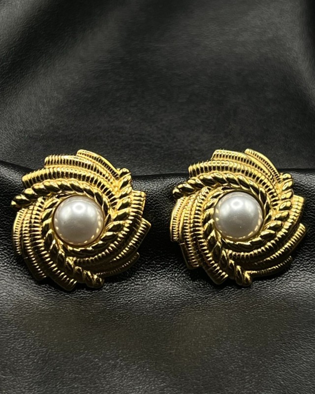 Gold Twisted Pearl Earrings