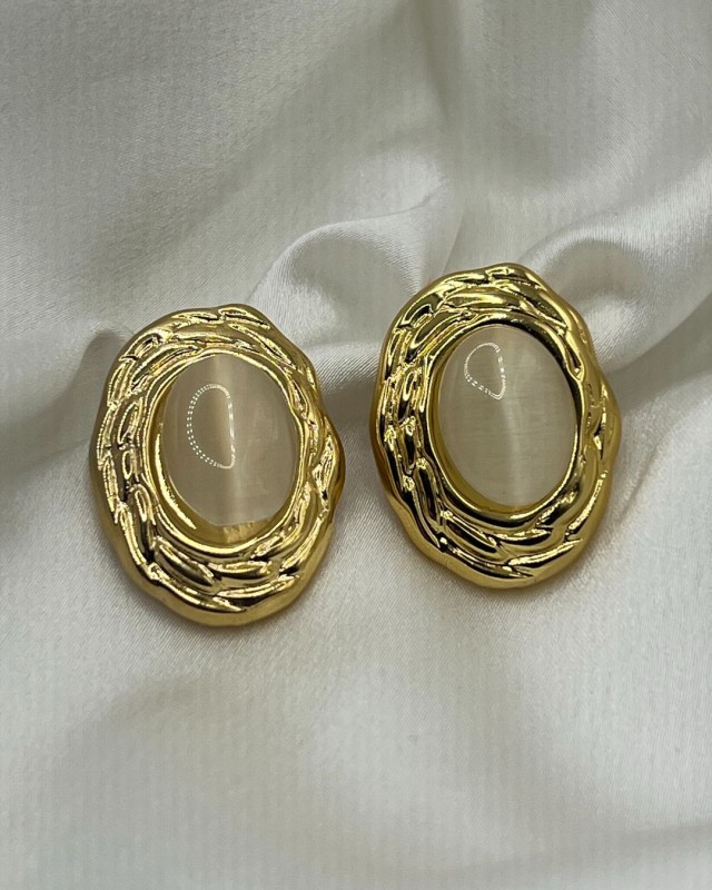 Ivory Oval Earrings