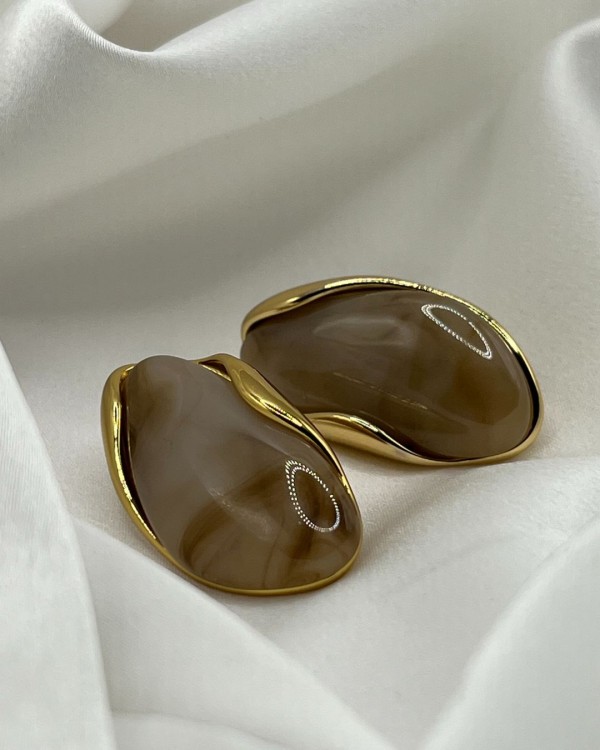 Taupe Curve Earrings
