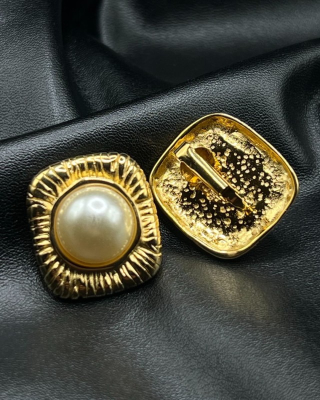 Vintage Pearl Square Earrings