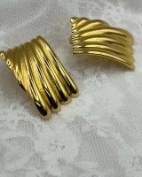 Folded Wave Earrings Gold