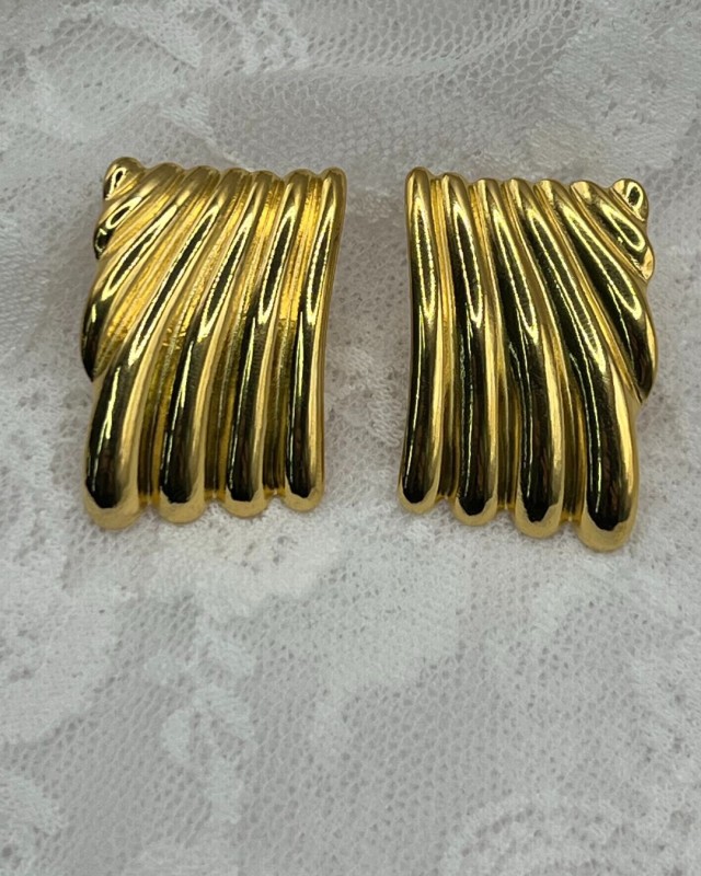 Folded Wave Earrings Gold