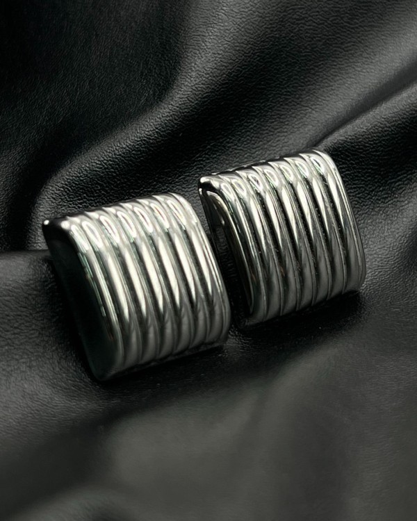 Square Ribbed Earrings silver