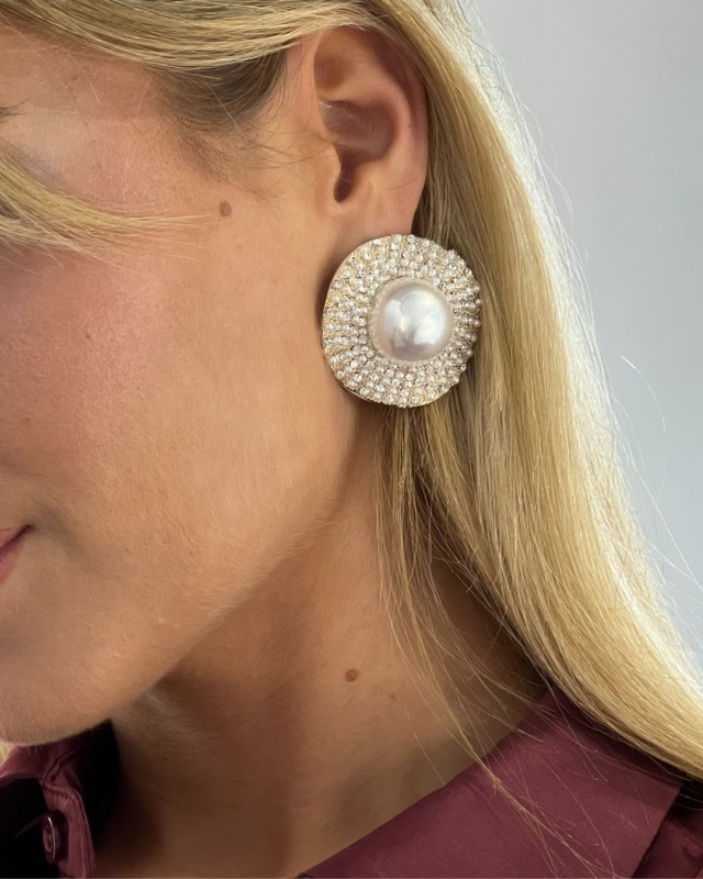 Pearl Circle Glam Earrings gold