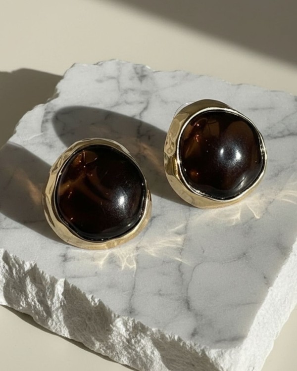 Marble Round Earrings ivory