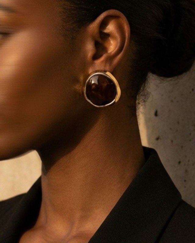 Marble Round Earrings dark brown